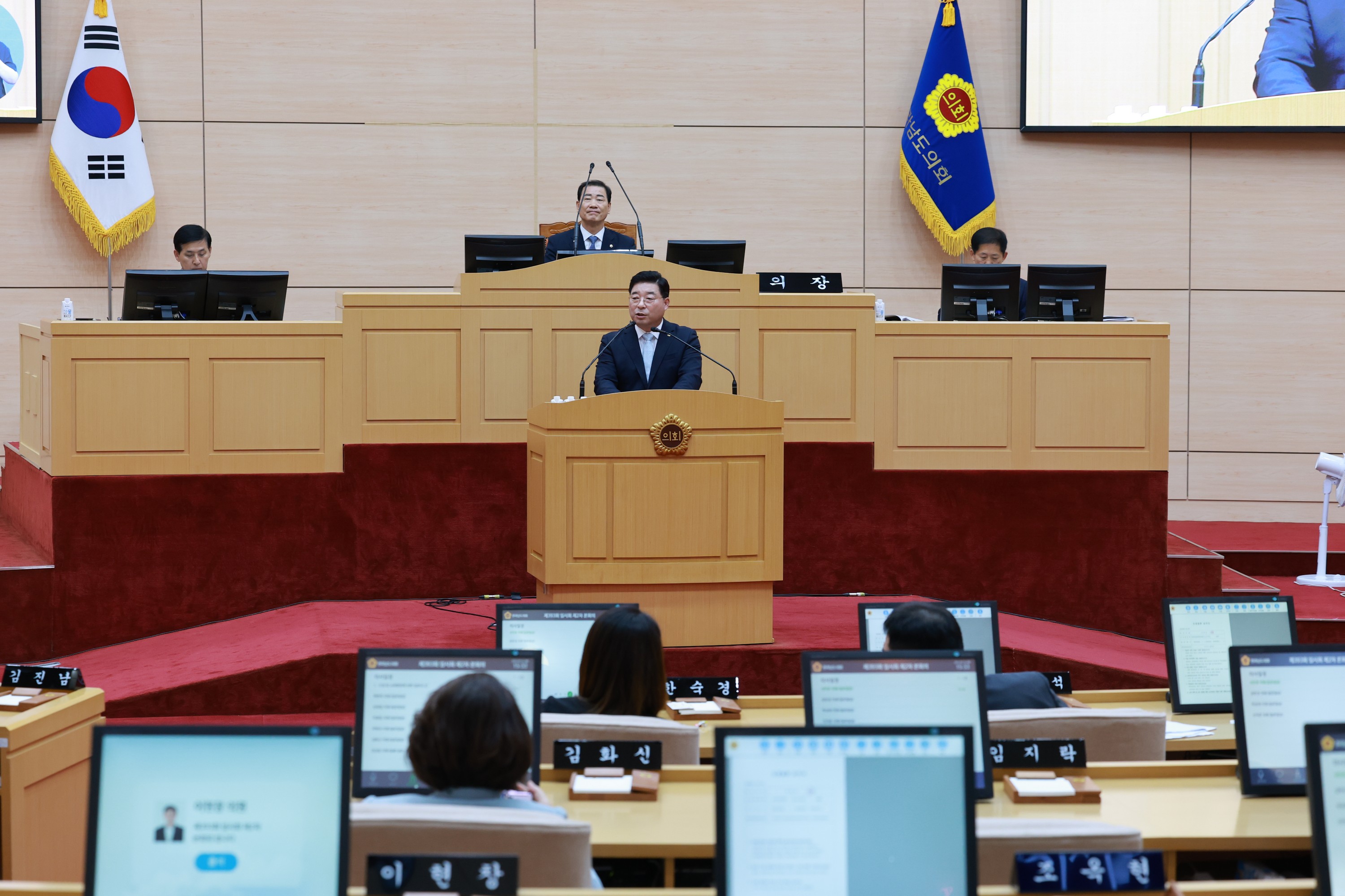 제393회 임시회 제2차 본회의 도정 및 교육행정 질문 첨부이미지 : 25년09월16일 제393회 임시회 제2차 본회의 도정 및 교육행정 질문 - 128.jpg