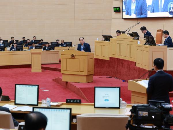 제393회 임시회 제2차 본회의 도정 및 교육행정 질문 첨부이미지 : 25년09월16일 제393회 임시회 제2차 본회의 도정 및 교육행정 질문 - 033.jpg