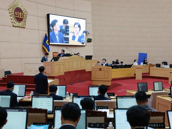 제393회 임시회 제2차 본회의 도정 및 교육행정 질문 첨부이미지 : 25년09월16일 제393회 임시회 제2차 본회의 도정 및 교육행정 질문 - 079.jpg