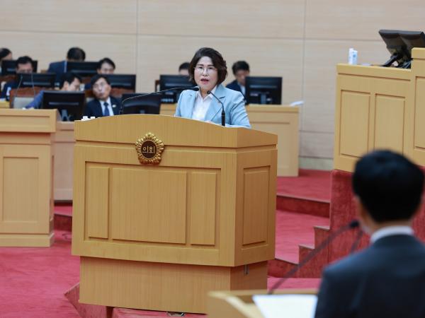 제393회 임시회 제2차 본회의 도정 및 교육행정 질문 첨부이미지 : 25년09월16일 제393회 임시회 제2차 본회의 도정 및 교육행정 질문 - 095.jpg