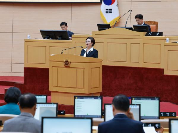 제393회 임시회 제2차 본회의 도정 및 교육행정 질문 첨부이미지 : 25년09월16일 제393회 임시회 제2차 본회의 도정 및 교육행정 질문 - 071.jpg