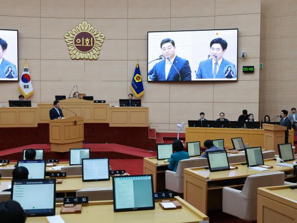 제393회 임시회 제2차 본회의 도정 및 교육행정 질문 첨부이미지 : 25년09월16일 제393회 임시회 제2차 본회의 도정 및 교육행정 질문 - 142.jpg