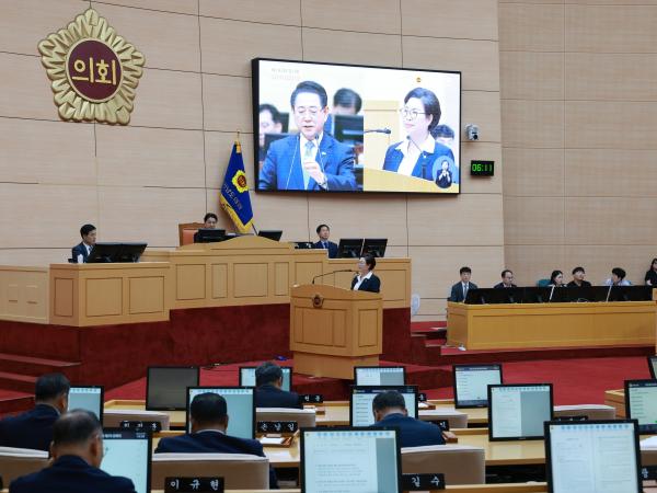 제393회 임시회 제2차 본회의 도정 및 교육행정 질문 첨부이미지 : 25년09월16일 제393회 임시회 제2차 본회의 도정 및 교육행정 질문 - 087.jpg