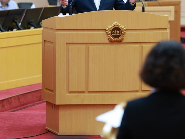 제393회 임시회 제2차 본회의 도정 및 교육행정 질문 첨부이미지 : 25년09월16일 제393회 임시회 제2차 본회의 도정 및 교육행정 질문 - 182.jpg