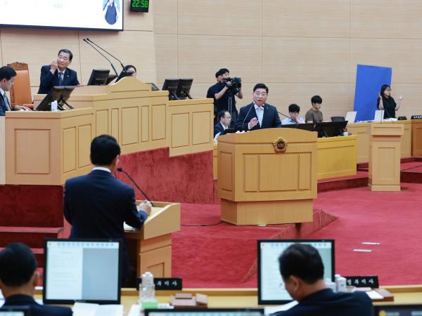 제393회 임시회 제2차 본회의 도정 및 교육행정 질문 첨부이미지 : 25년09월16일 제393회 임시회 제2차 본회의 도정 및 교육행정 질문 - 133.jpg