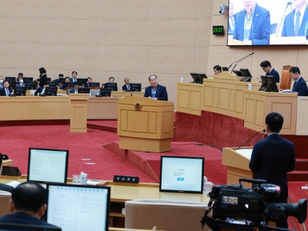 제393회 임시회 제2차 본회의 도정 및 교육행정 질문 첨부이미지 : 25년09월16일 제393회 임시회 제2차 본회의 도정 및 교육행정 질문 - 040.jpg