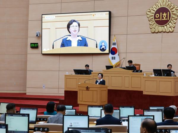 제393회 임시회 제2차 본회의 도정 및 교육행정 질문 첨부이미지 : 25년09월16일 제393회 임시회 제2차 본회의 도정 및 교육행정 질문 - 070.jpg