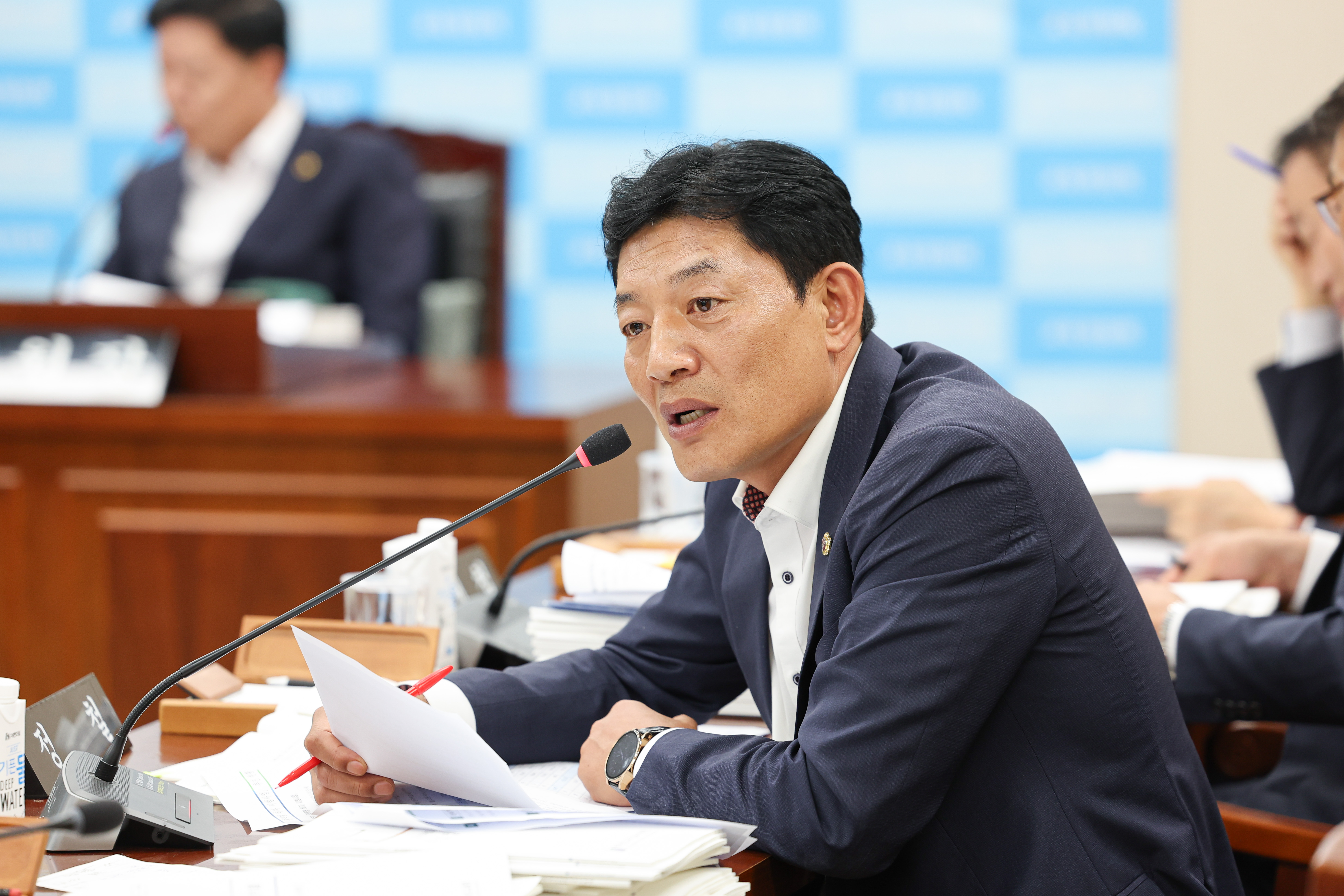 제393회 임시회 교육위원회 회의 첨부이미지 : 25년09월11일 제393회 임시회 교육위원회 회의 (64).jpg