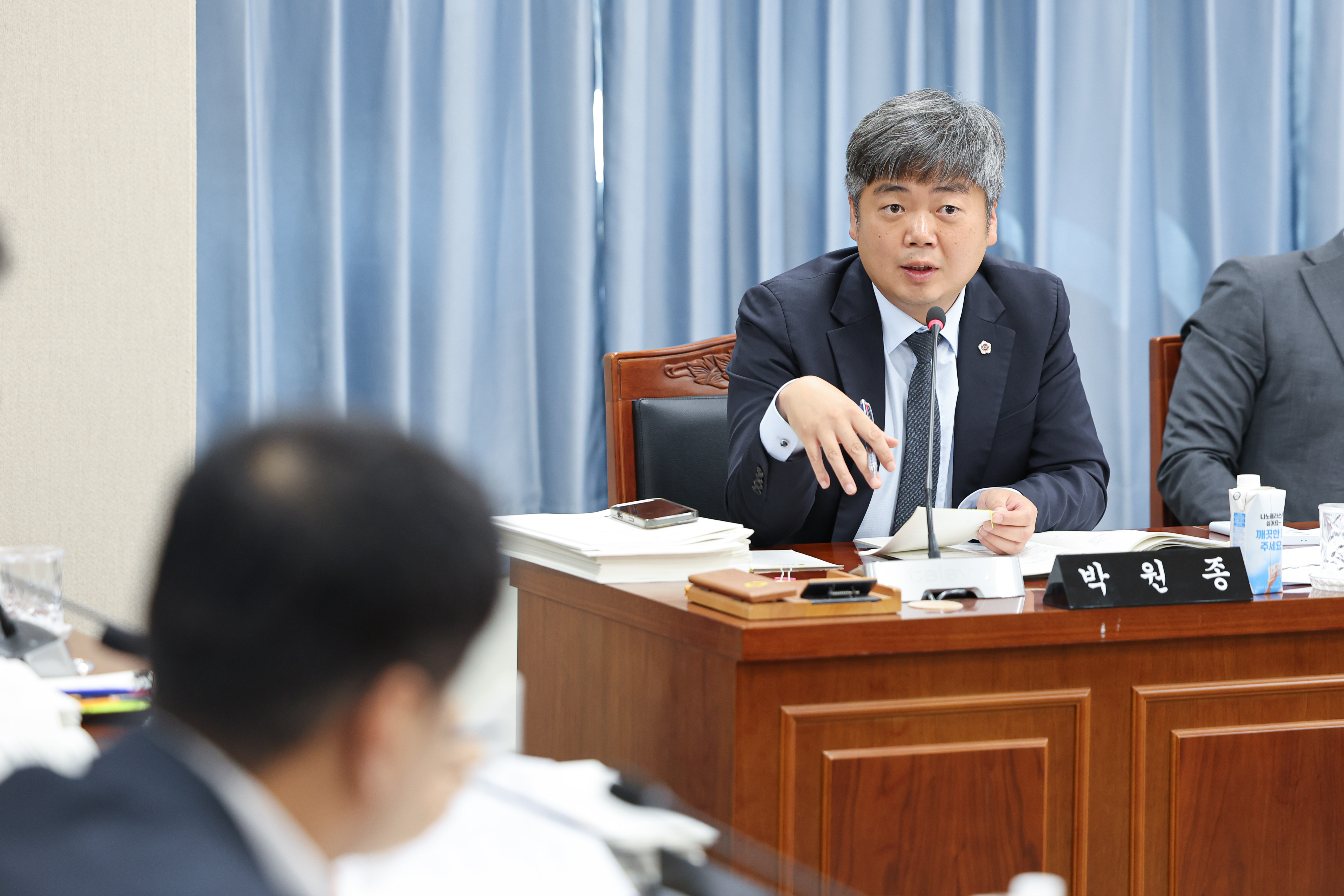 제393회 임시회 교육위원회 회의 첨부이미지 : 25년09월11일 제393회 임시회 교육위원회 회의 (34).jpg