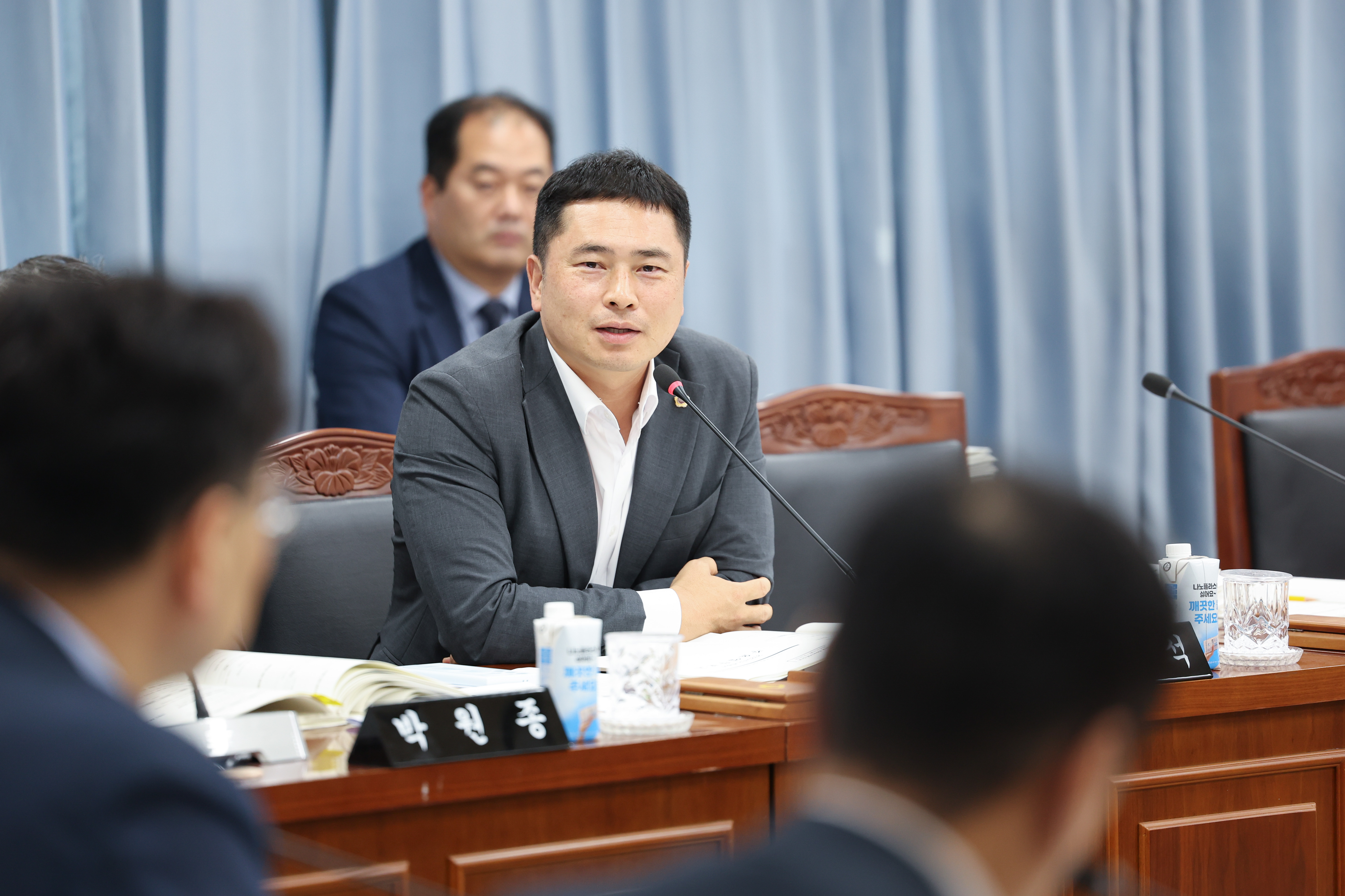 제393회 임시회 교육위원회 회의 첨부이미지 : 25년09월11일 제393회 임시회 교육위원회 회의 (24).jpg