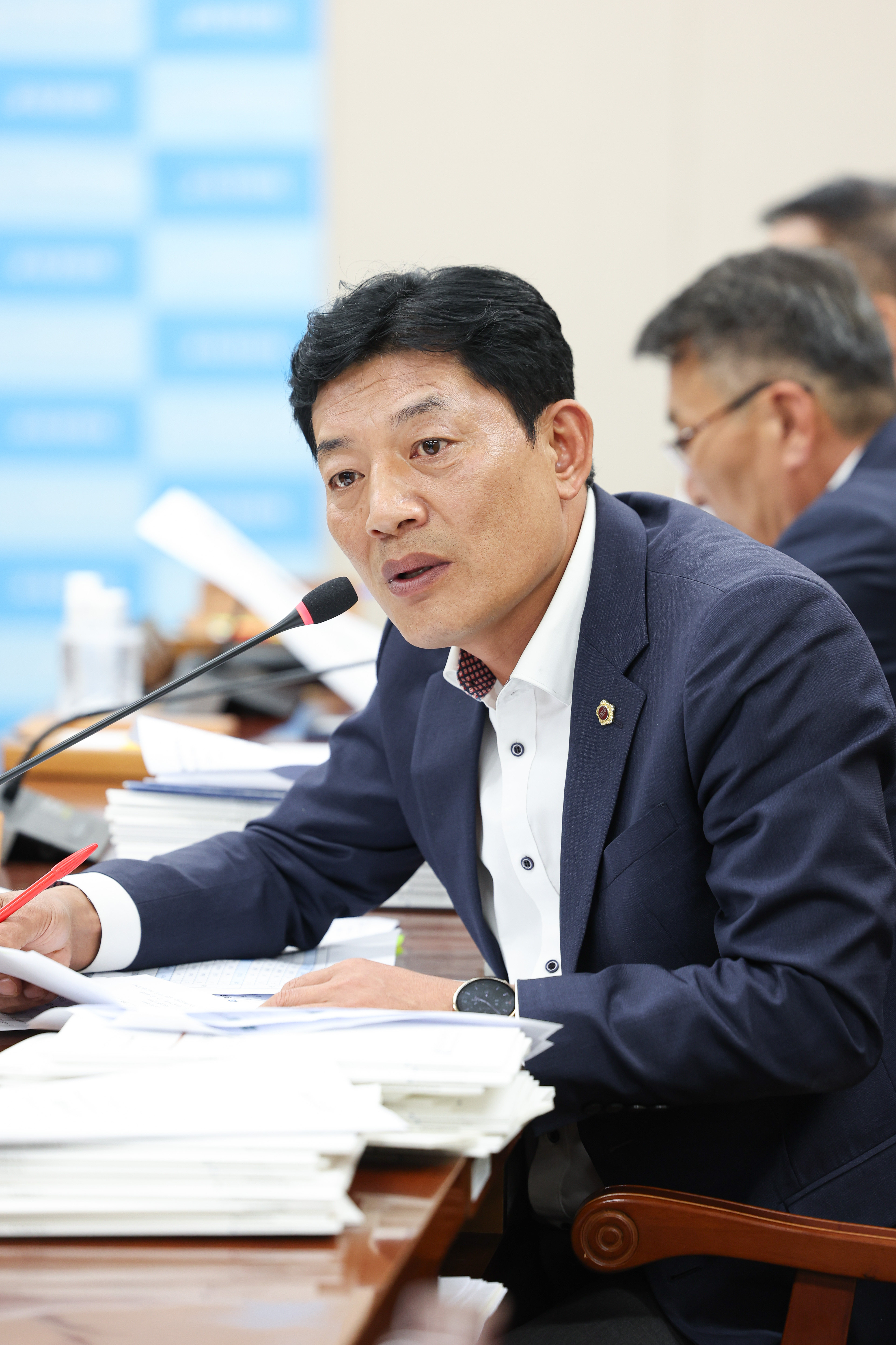 제393회 임시회 교육위원회 회의 첨부이미지 : 25년09월11일 제393회 임시회 교육위원회 회의 (65).jpg