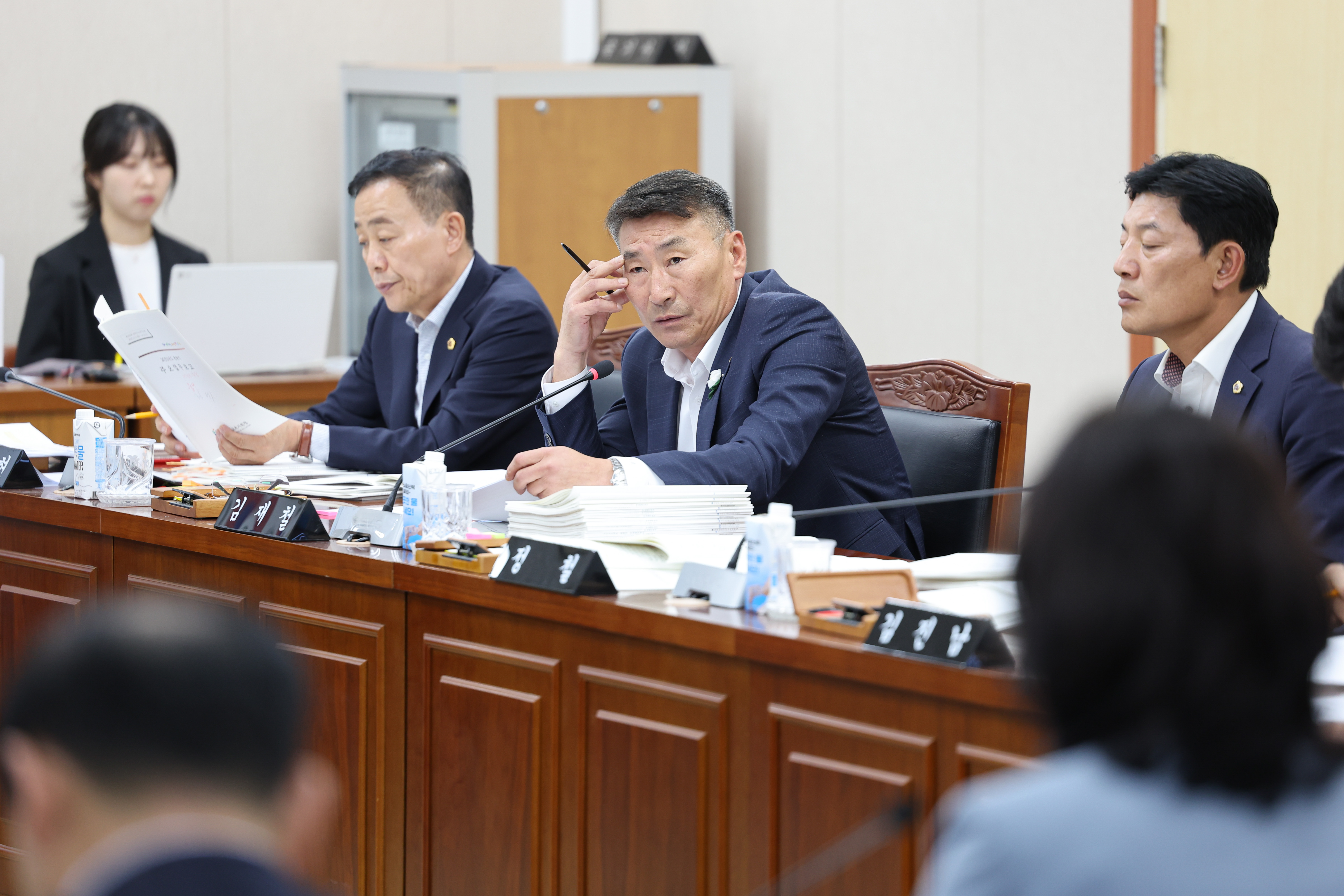 제393회 임시회 교육위원회 회의 첨부이미지 : 25년09월11일 제393회 임시회 교육위원회 회의 (16).jpg
