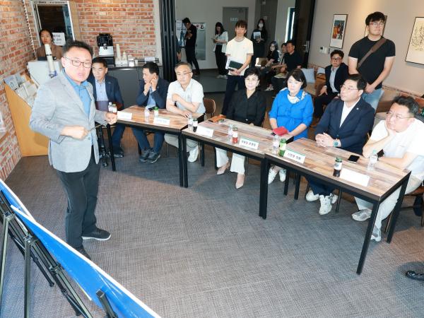 제393회 임시회 경제관광문화위원회 현지활동 첨부이미지 : 25년09월11일 제393회 임시회 경제관광문화위원회 현지활동 - 006.jpg