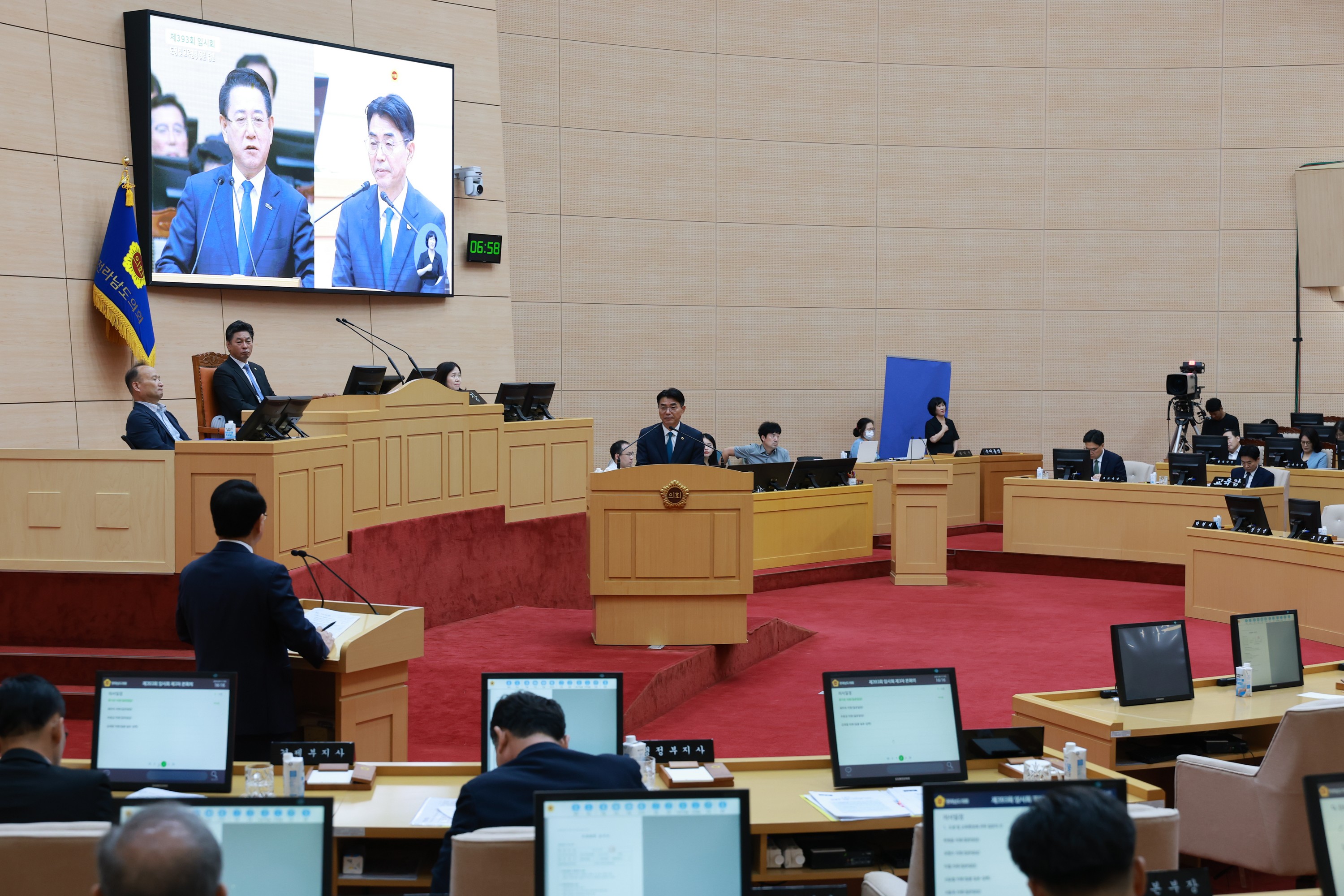 제393회 임시회 제3차 본회의 도정 및 교육행정 질문 첨부이미지 : 25년09월17일 제393회 임시회 제3차 본회의 도정 및 교육행정 질문 - 111.jpg