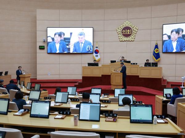 제393회 임시회 제3차 본회의 도정 및 교육행정 질문 첨부이미지 : 25년09월17일 제393회 임시회 제3차 본회의 도정 및 교육행정 질문 - 339.jpg