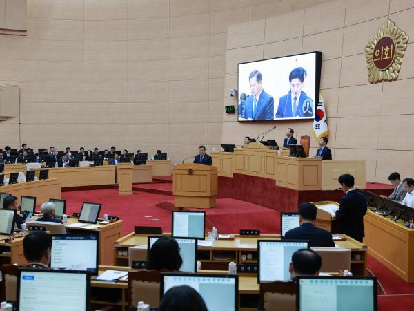 제393회 임시회 제3차 본회의 도정 및 교육행정 질문 첨부이미지 : 25년09월17일 제393회 임시회 제3차 본회의 도정 및 교육행정 질문 - 232.jpg