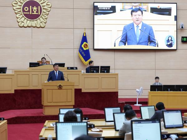 제393회 임시회 제3차 본회의 도정 및 교육행정 질문 첨부이미지 : 25년09월17일 제393회 임시회 제3차 본회의 도정 및 교육행정 질문 - 042.jpg
