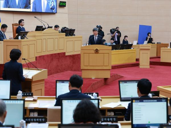 제393회 임시회 제3차 본회의 도정 및 교육행정 질문 첨부이미지 : 25년09월17일 제393회 임시회 제3차 본회의 도정 및 교육행정 질문 - 201.jpg