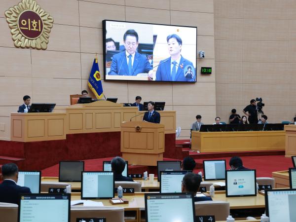 제393회 임시회 제3차 본회의 도정 및 교육행정 질문 첨부이미지 : 25년09월17일 제393회 임시회 제3차 본회의 도정 및 교육행정 질문 - 325.jpg