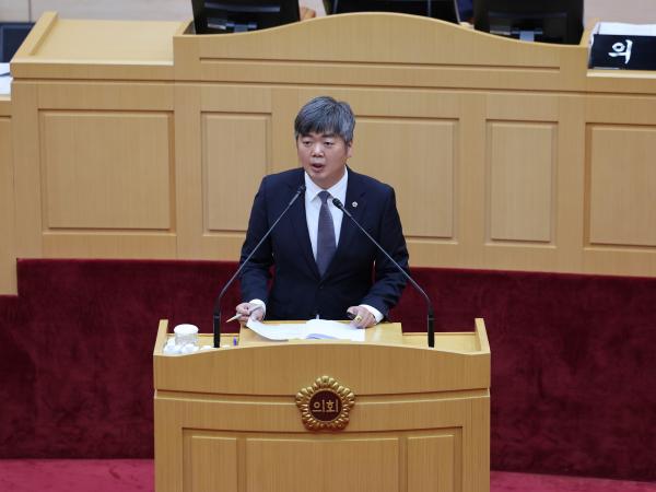 제393회 임시회 제3차 본회의 도정 및 교육행정 질문 첨부이미지 : 25년09월17일 제393회 임시회 제3차 본회의 도정 및 교육행정 질문 - 009.jpg