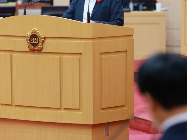 제393회 임시회 제3차 본회의 도정 및 교육행정 질문 첨부이미지 : 25년09월17일 제393회 임시회 제3차 본회의 도정 및 교육행정 질문 - 157.jpg
