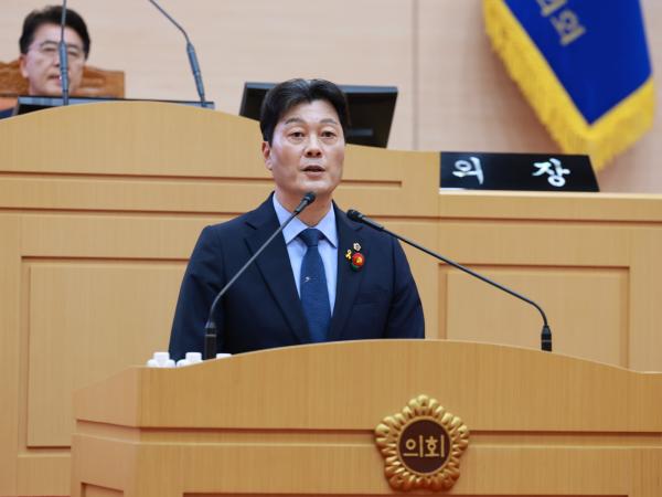 제393회 임시회 제3차 본회의 도정 및 교육행정 질문 첨부이미지 : 25년09월17일 제393회 임시회 제3차 본회의 도정 및 교육행정 질문 - 303.jpg