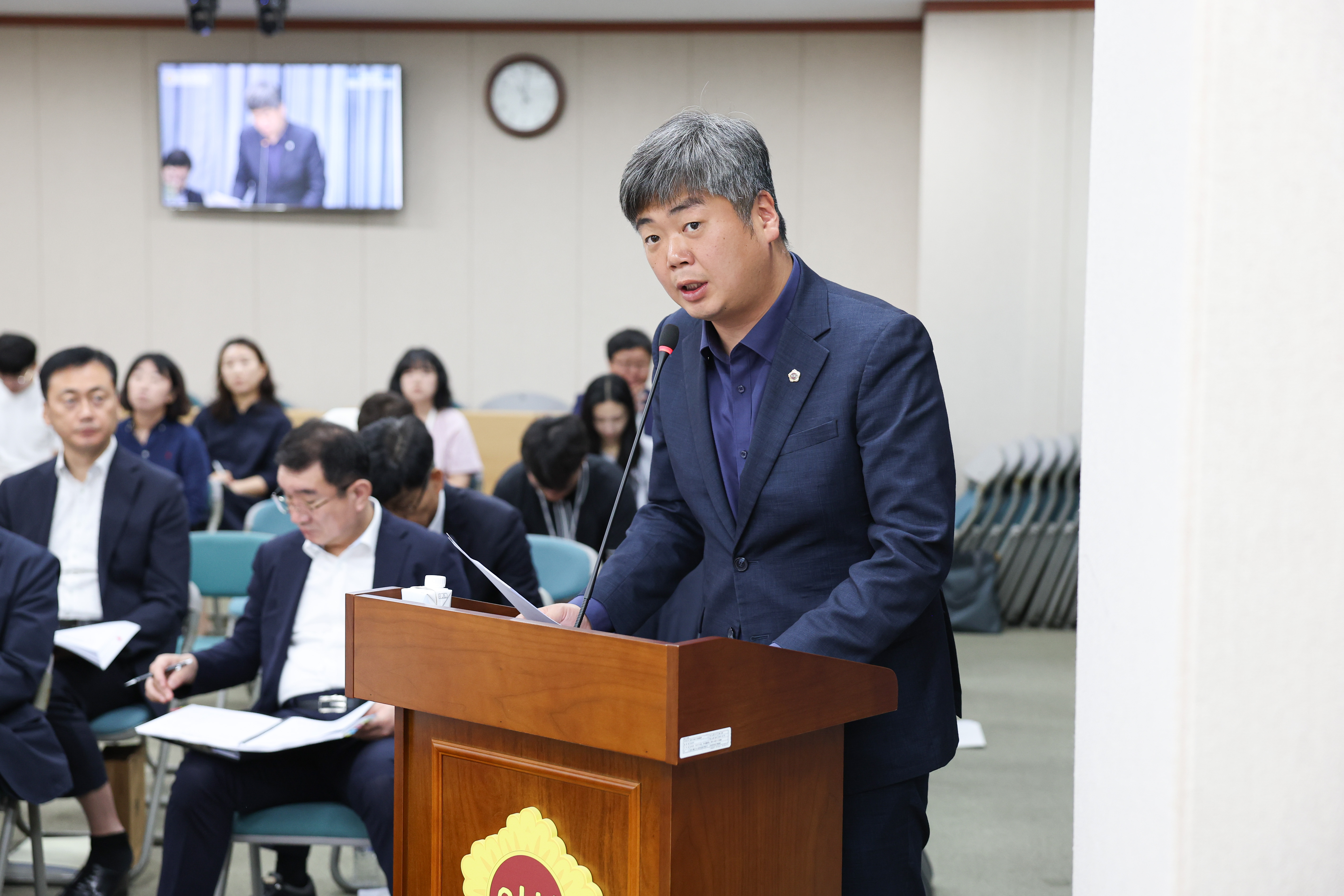 제393회 임시회 교육위원회 회의 첨부이미지 : 25년09월10일 제393회 임시회 교육위원회 회의 (42).jpg