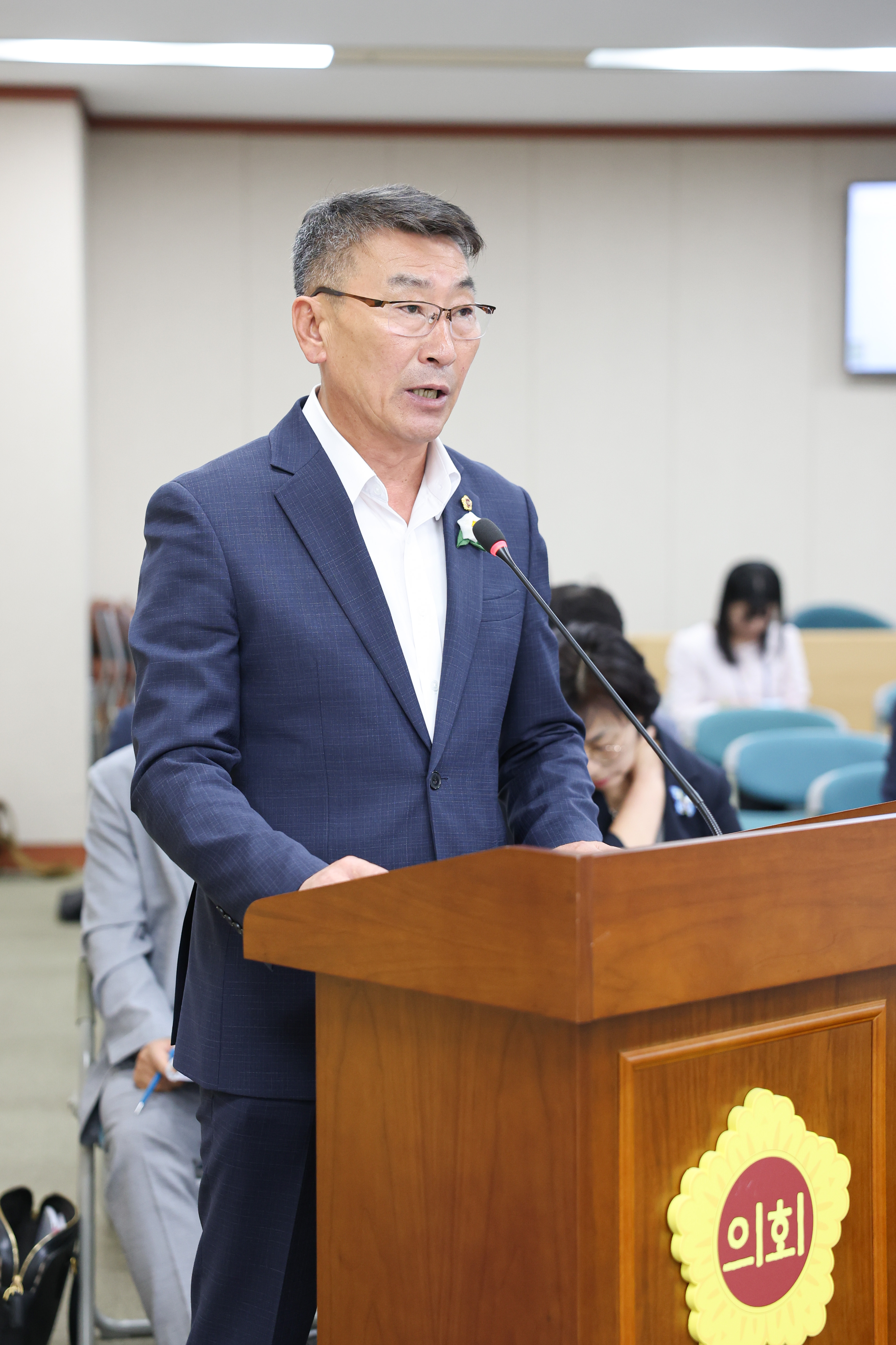 제393회 임시회 교육위원회 회의 첨부이미지 : 25년09월10일 제393회 임시회 교육위원회 회의 (48).jpg