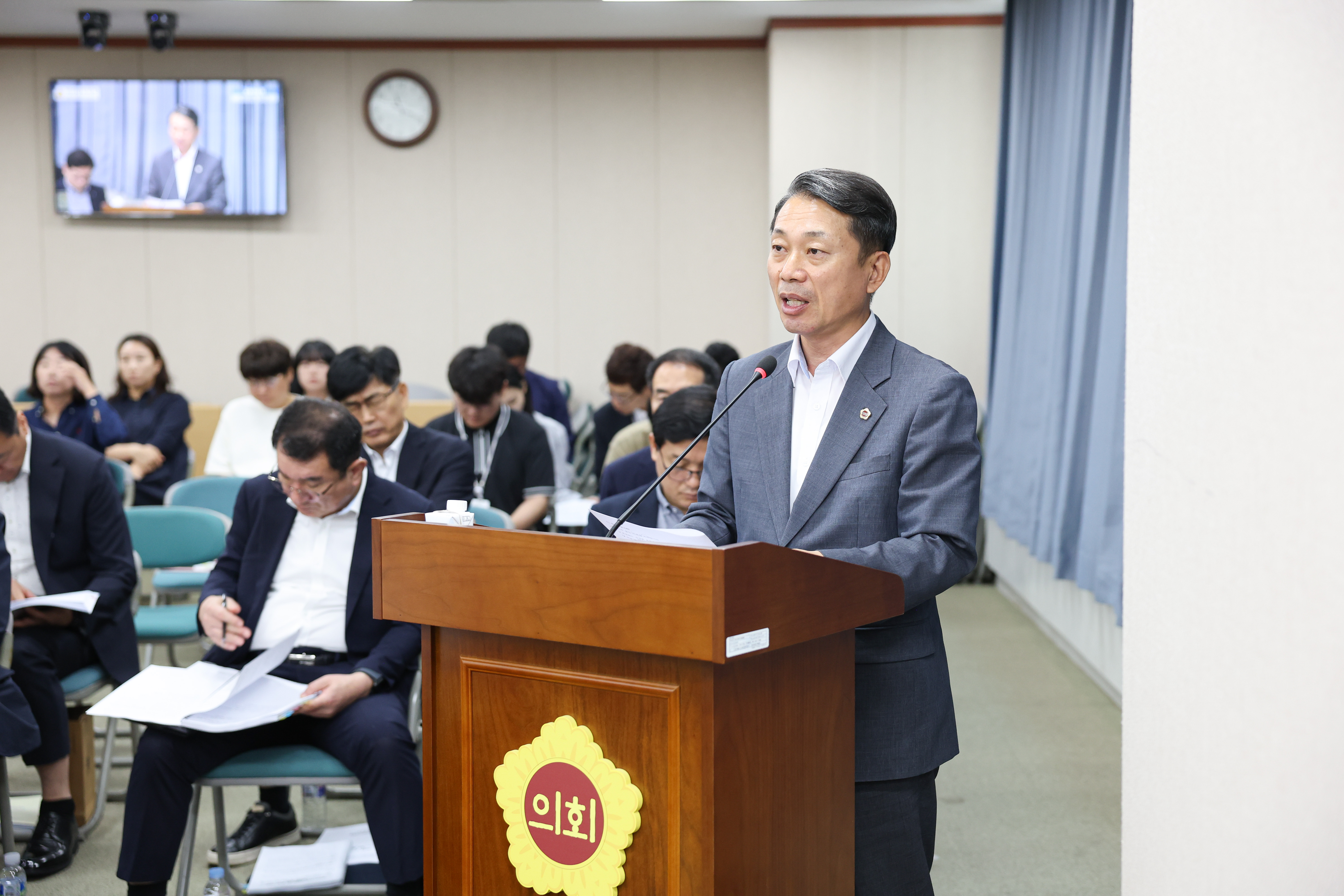 제393회 임시회 교육위원회 회의 첨부이미지 : 25년09월10일 제393회 임시회 교육위원회 회의 (52).jpg