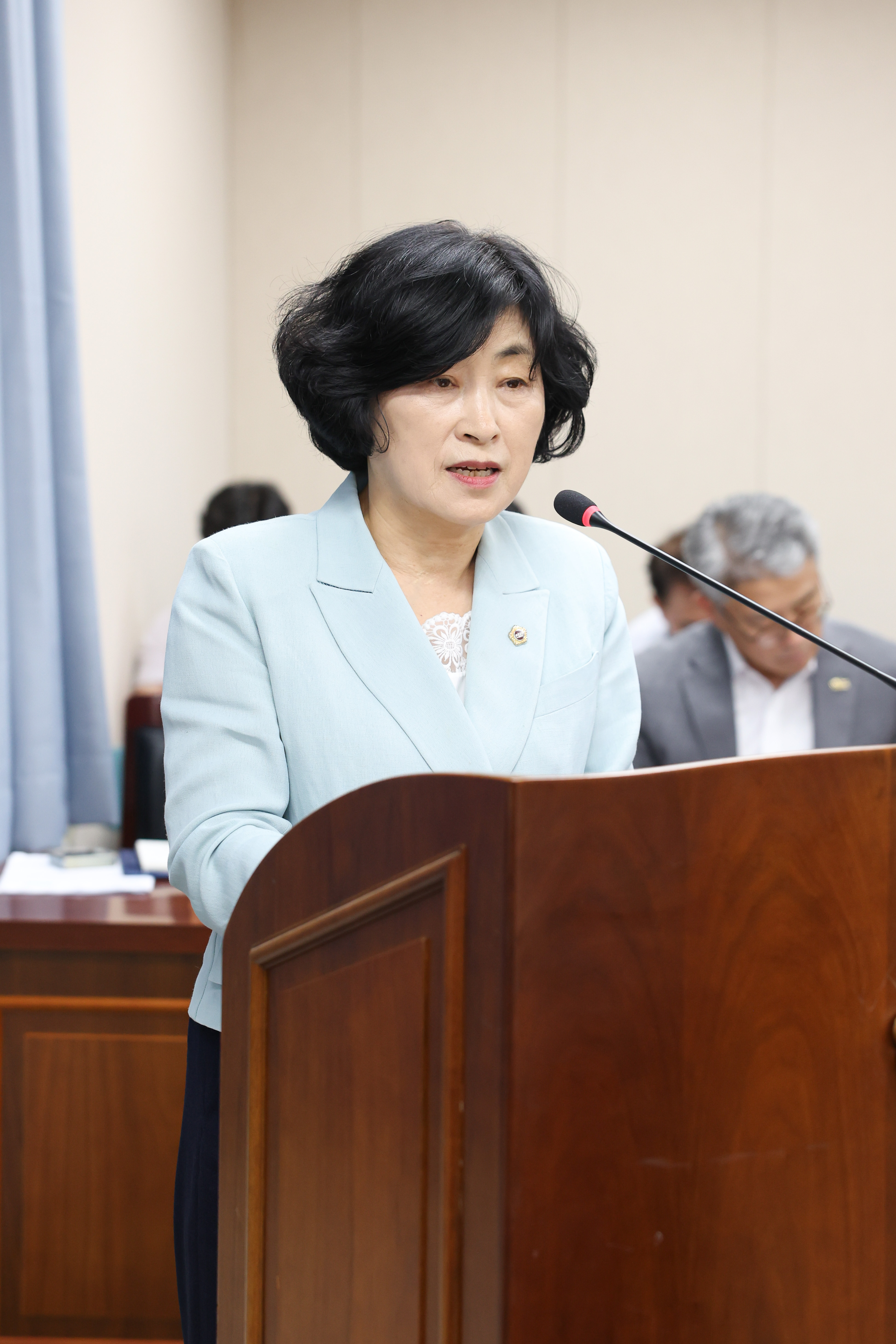 제393회 임시회 경제관광위원회 회의 첨부이미지 : 25년09월09일 제393회 임시회 경제관광위원회 회의 (7).jpg