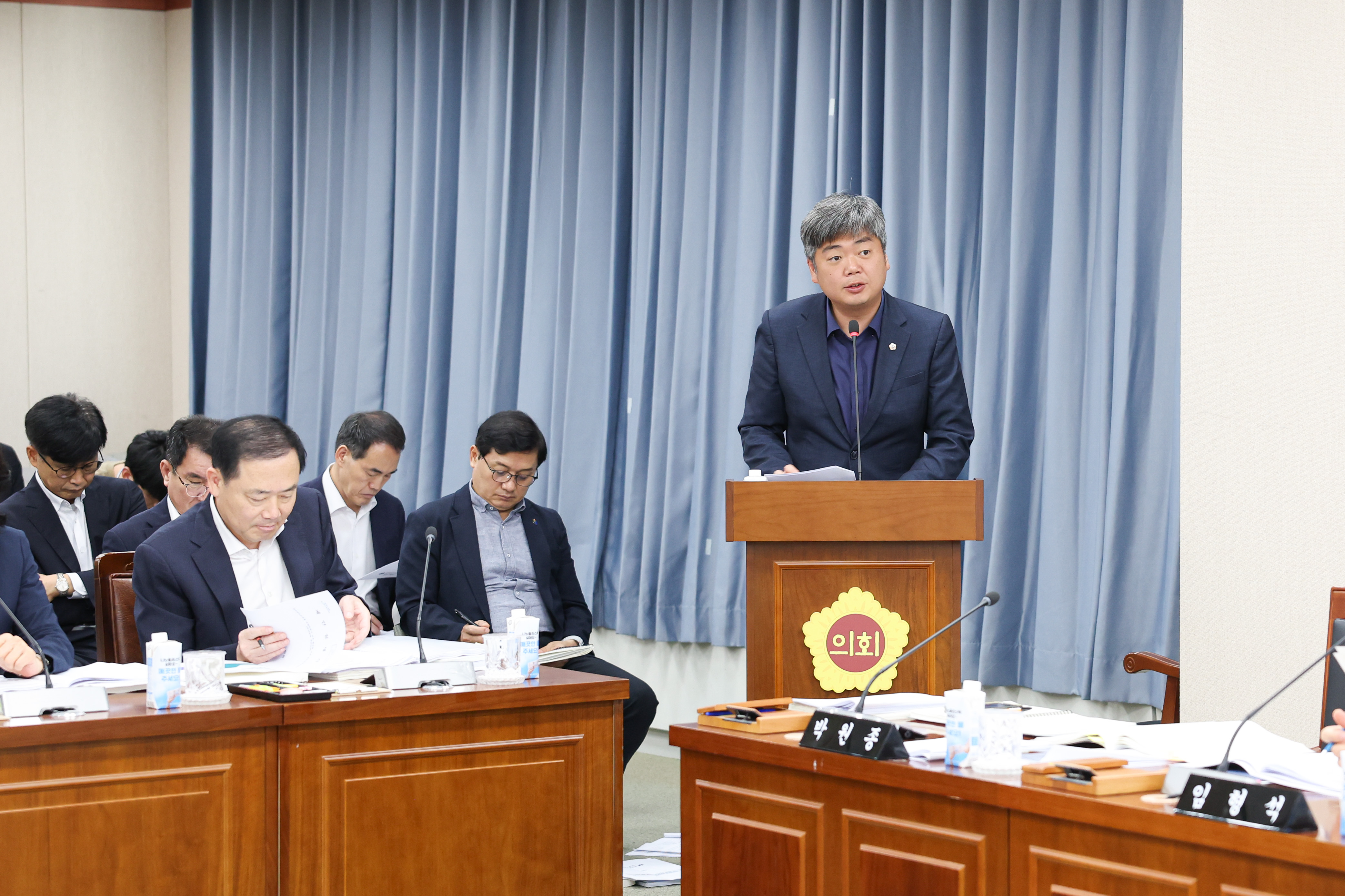 제393회 임시회 교육위원회 회의 첨부이미지 : 25년09월10일 제393회 임시회 교육위원회 회의 (41).jpg
