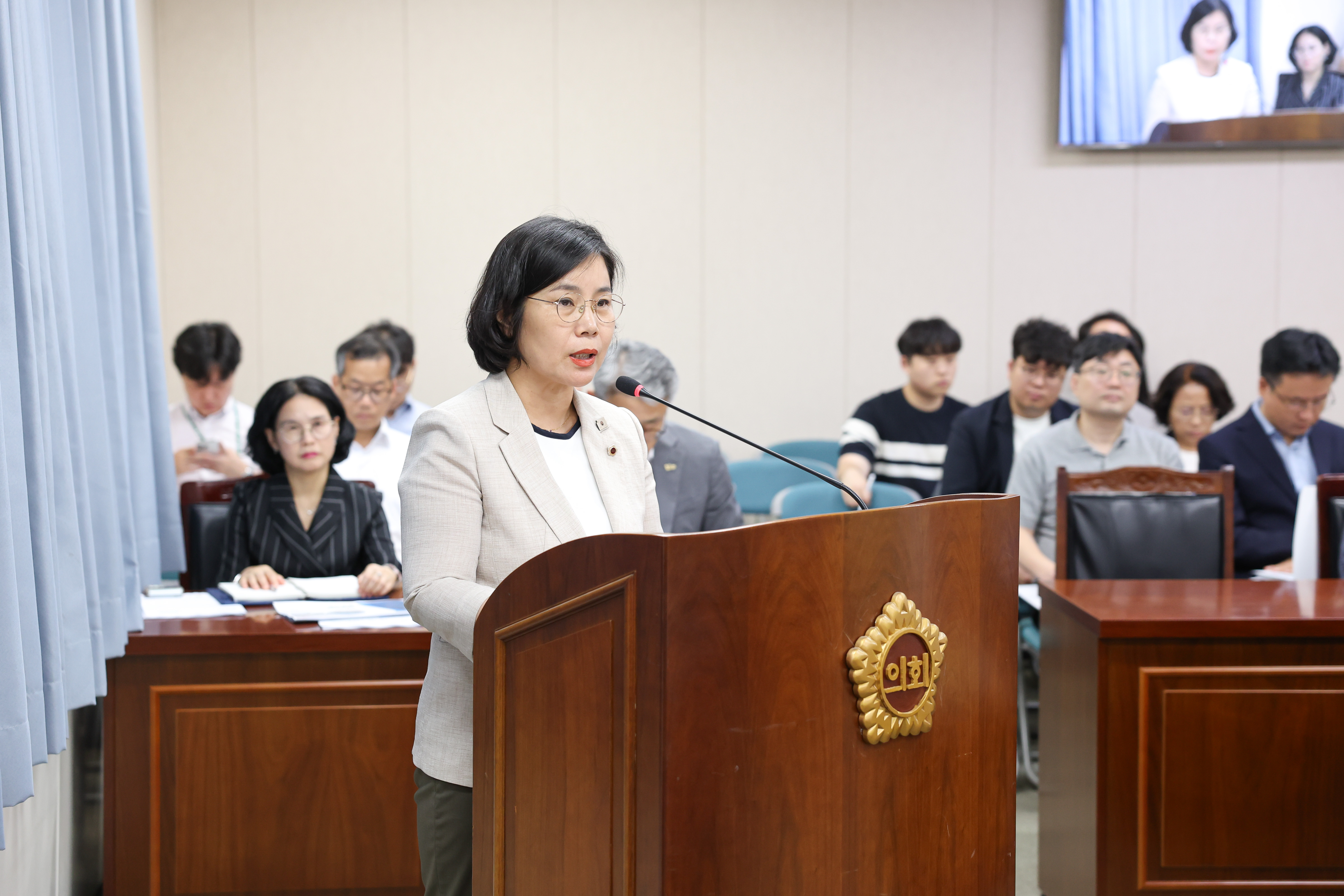 제393회 임시회 경제관광위원회 회의 첨부이미지 : 25년09월09일 제393회 임시회 경제관광위원회 회의 (8).jpg