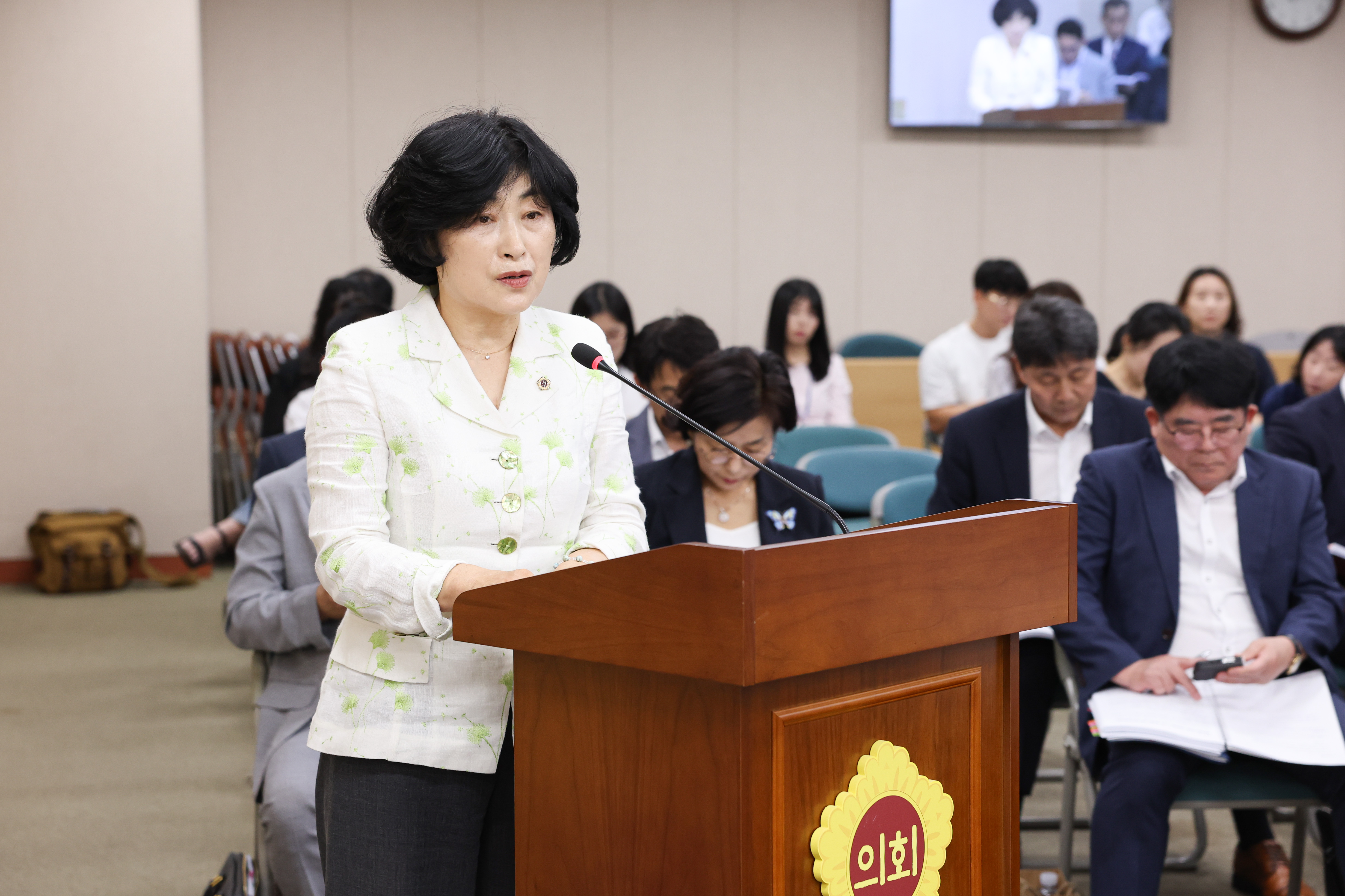 제393회 임시회 교육위원회 회의 첨부이미지 : 25년09월10일 제393회 임시회 교육위원회 회의 (11).jpg