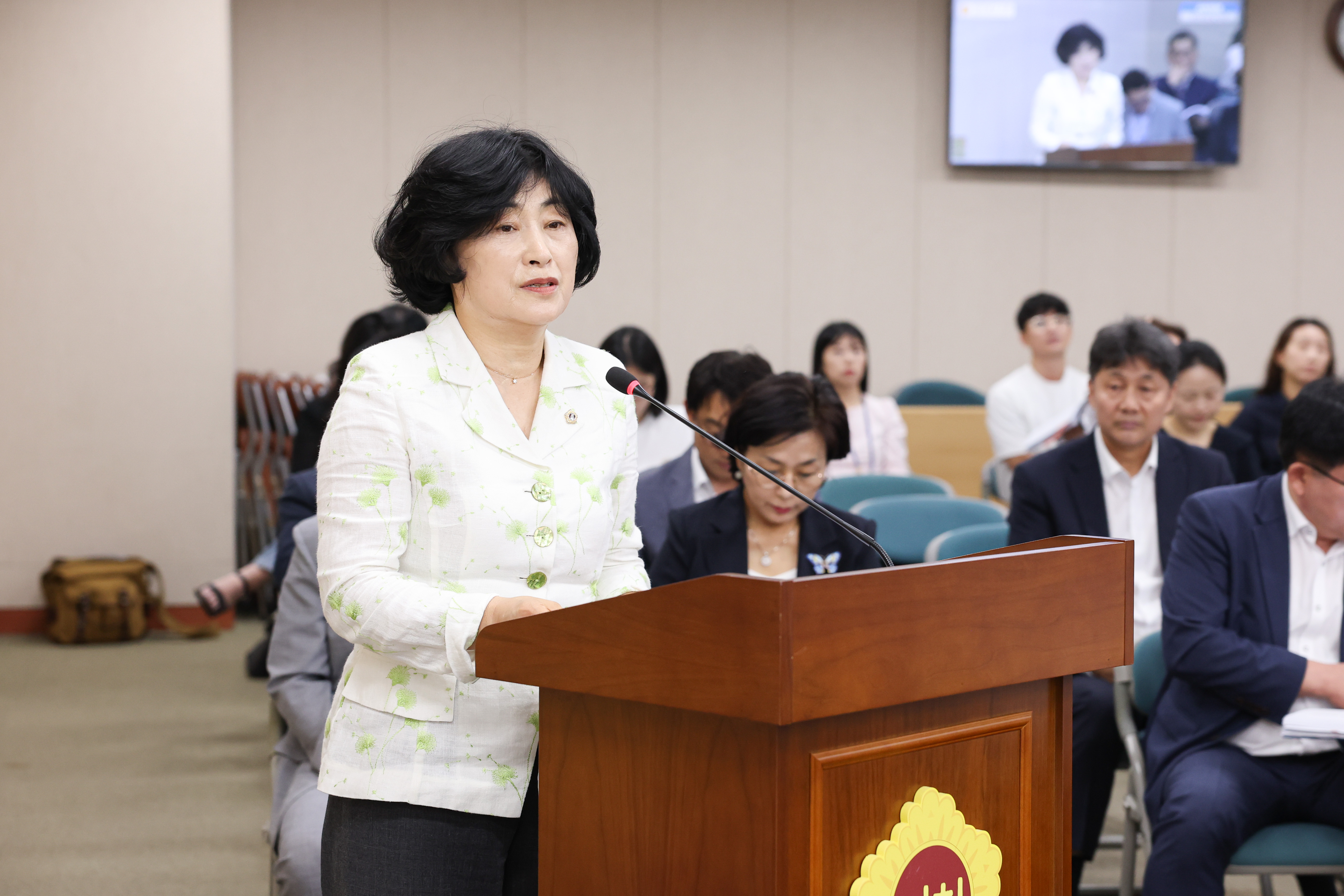 제393회 임시회 교육위원회 회의 첨부이미지 : 25년09월10일 제393회 임시회 교육위원회 회의 (10).jpg