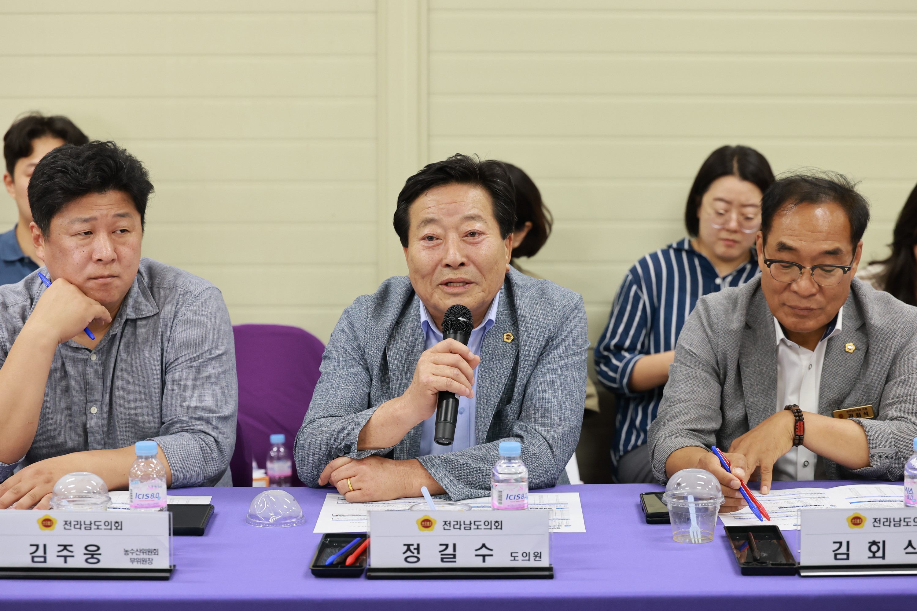 25년09월10일 제393회 임시회 농수산위원회 신안 청년임대농장 망고학교 현지활동 - 0382