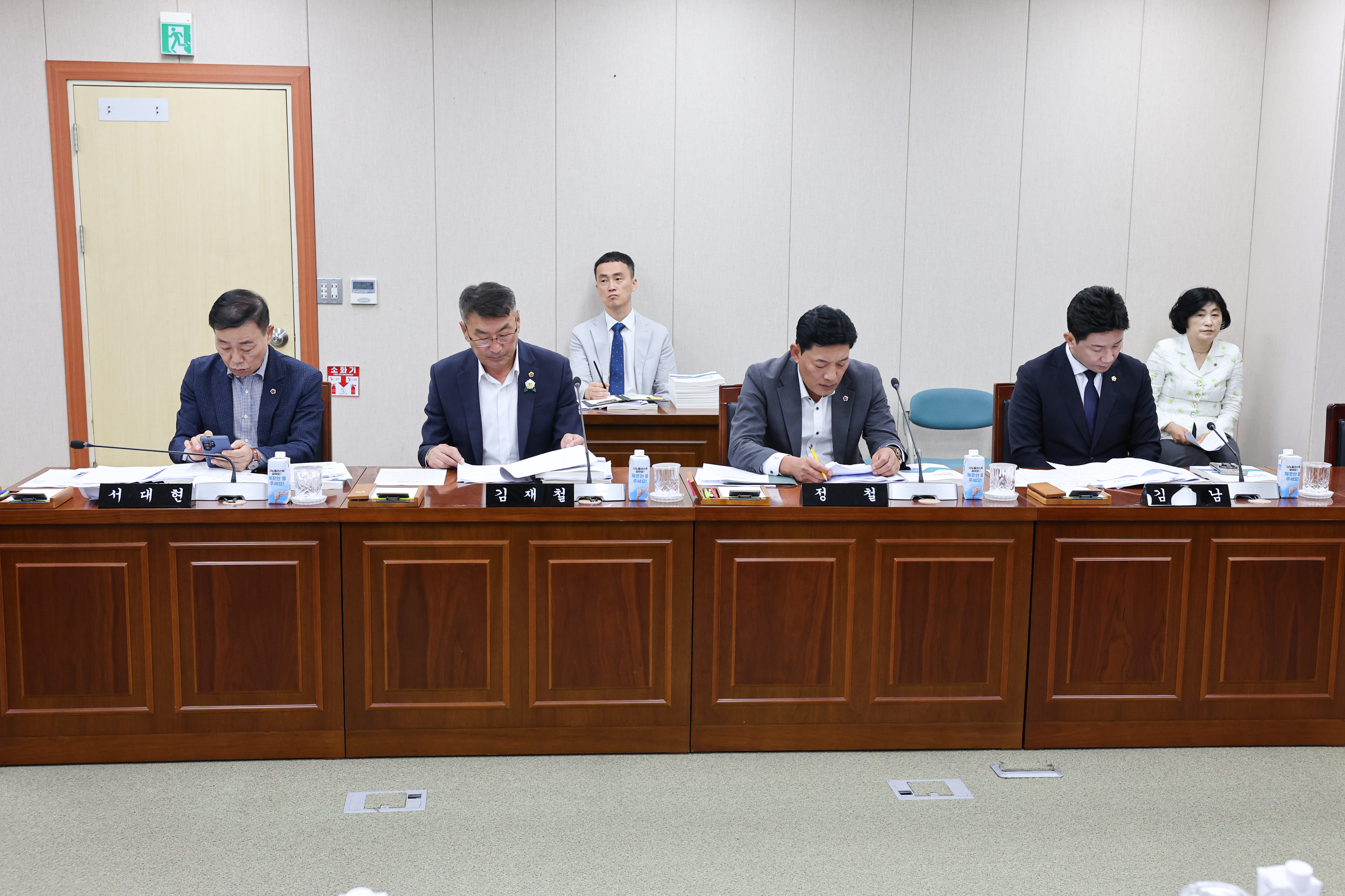 제393회 임시회 교육위원회 회의 첨부이미지 : 25년09월10일 제393회 임시회 교육위원회 회의 (7).jpg