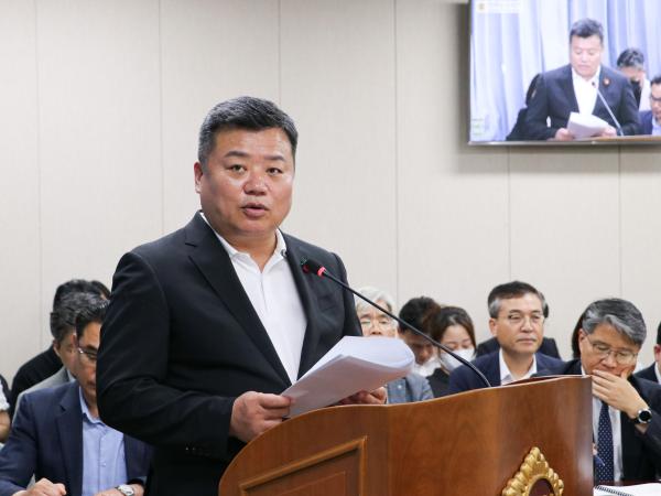 제393회 임시회 기획행정위원회 회의 첨부이미지 : 25년09월09일 제393회 임시회 기획행정위원회 회의 (29).jpg