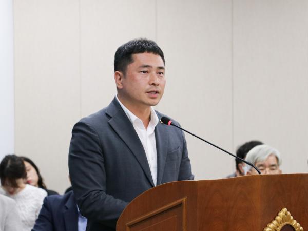 제393회 임시회 기획행정위원회 회의 첨부이미지 : 25년09월09일 제393회 임시회 기획행정위원회 회의 (34).jpg