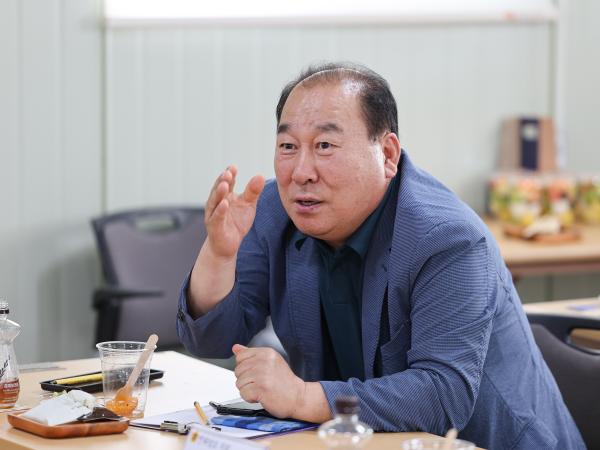 제393회 임시회 안전소방건설소방위원회 현지활동 첨부이미지 : 25년09월10일 제393회 임시회 안전소방건설소방위원회 현지활동 (학계천 하천재해 예방 사업 현장) (34).jpg