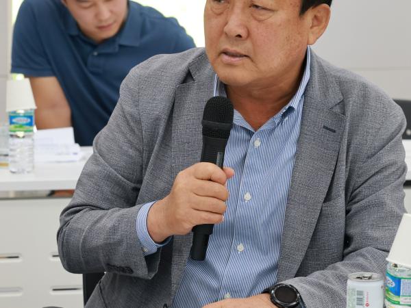 제393회 임시회 농수산위원회 신안 바나나농장 현지활동