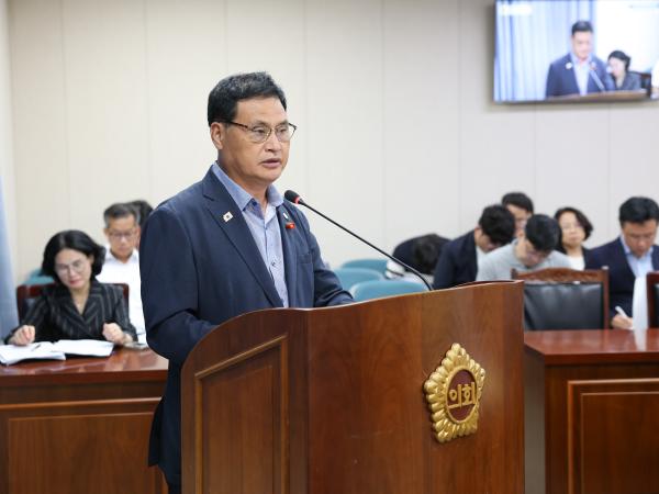 제393회 임시회 경제관광위원회 회의 첨부이미지 : 25년09월09일 제393회 임시회 경제관광위원회 회의 (28).jpg