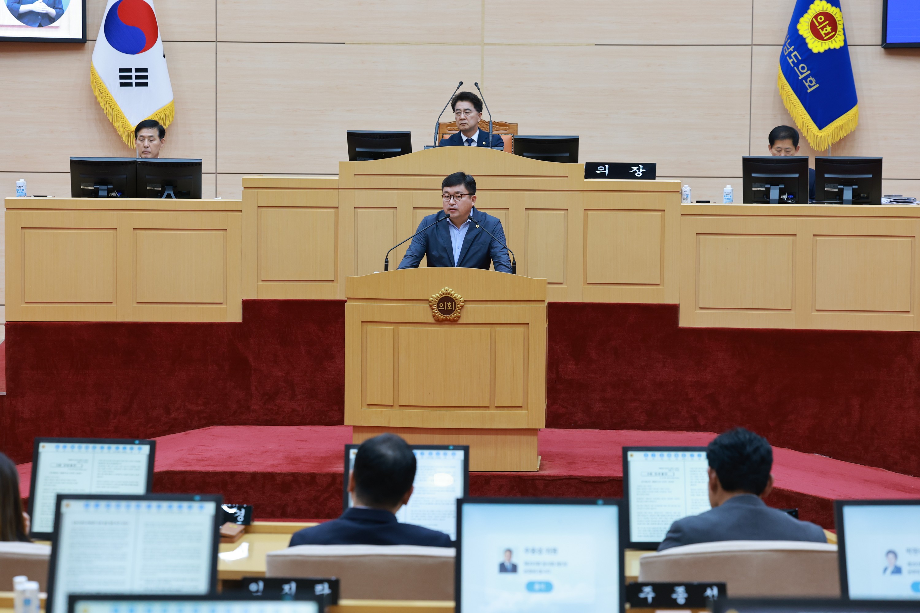 제393회 임시회 제5차 본회의 첨부이미지 : 25년09월19일 제393회 임시회 제5차 본회의 - 064.jpg