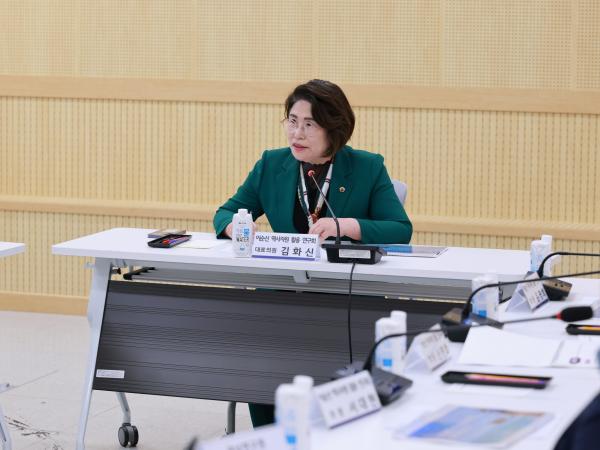 이순신 역사자원 활용 연구회 정책연구용역 중간보고회 첨부이미지 : 25년09월19일 이순신 역사자원 활용 연구회 정책연구용역 중간보고회 - 009.jpg