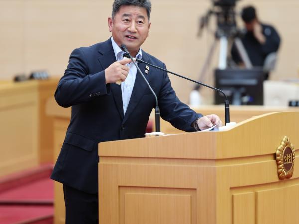 제393회 임시회 제5차 본회의 도정 및 교육행정 질문