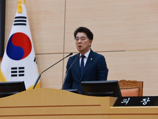 제393회 임시회 제5차 본회의 첨부이미지 : 25년09월19일 제393회 임시회 제5차 본회의 - 002.jpg