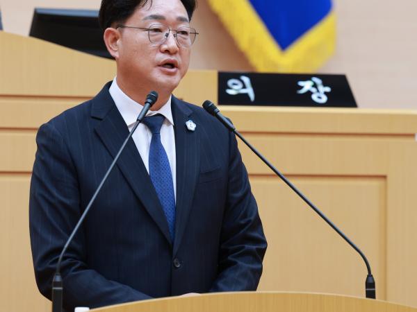 제393회 임시회 제5차 본회의 첨부이미지 : 25년09월19일 제393회 임시회 제5차 본회의 - 086.jpg
