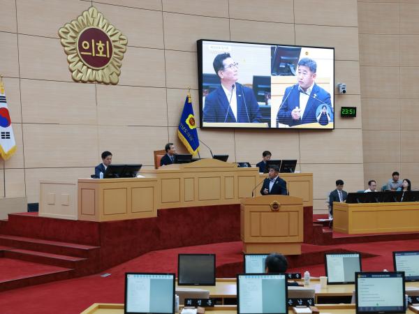 제393회 임시회 제5차 본회의 도정 및 교육행정 질문 첨부이미지 : 25년09월19일 제393회 임시회 제5차 본회의 도정 및 교육행정 질문 - 083.jpg