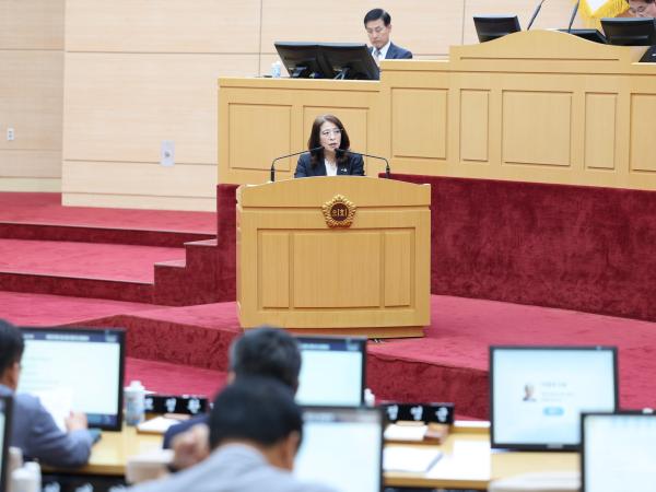제393회 임시회 제5차 본회의 도정 및 교육행정 질문 첨부이미지 : 25년09월19일 제393회 임시회 제5차 본회의 도정 및 교육행정 질문 - 008.jpg