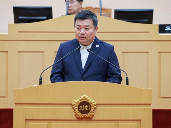 제393회 임시회 제5차 본회의 첨부이미지 : 25년09월19일 제393회 임시회 제5차 본회의 - 010.jpg