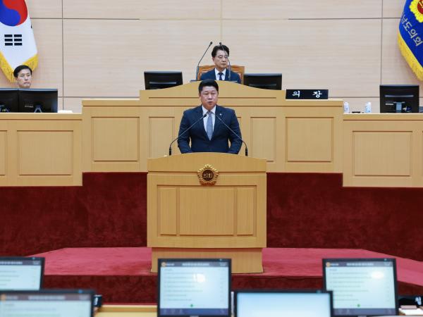 제393회 임시회 제5차 본회의 첨부이미지 : 25년09월19일 제393회 임시회 제5차 본회의 - 037.jpg